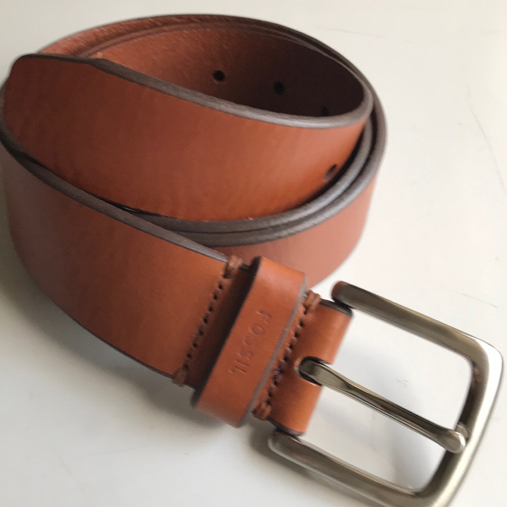 Men’s Fossil brown leather belt sz 38